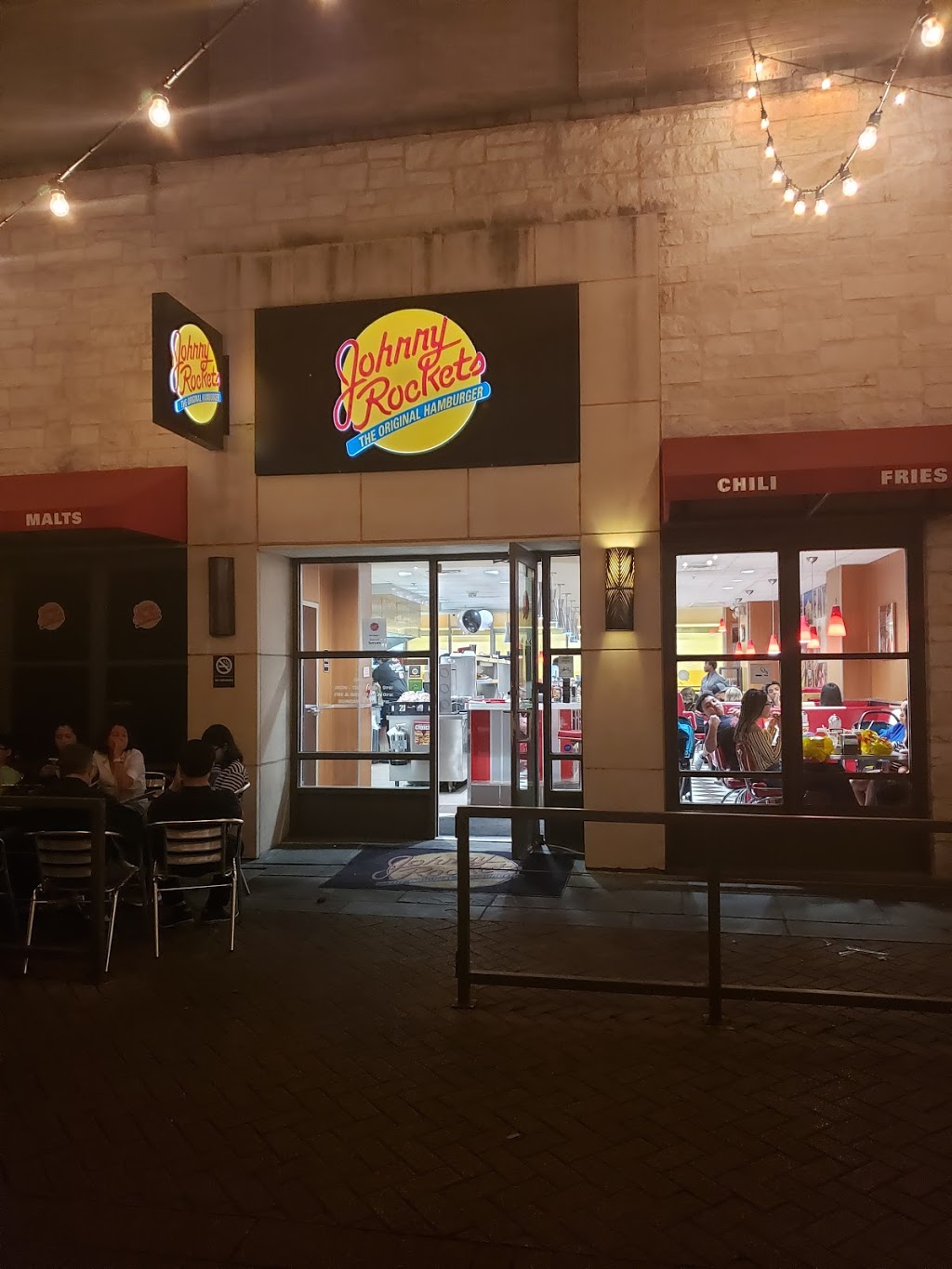 Johnny Rockets | restaurant | 849 E Commerce St Space 677, San Antonio, TX 78205, USA | 2104440720 OR +1 210-444-0720