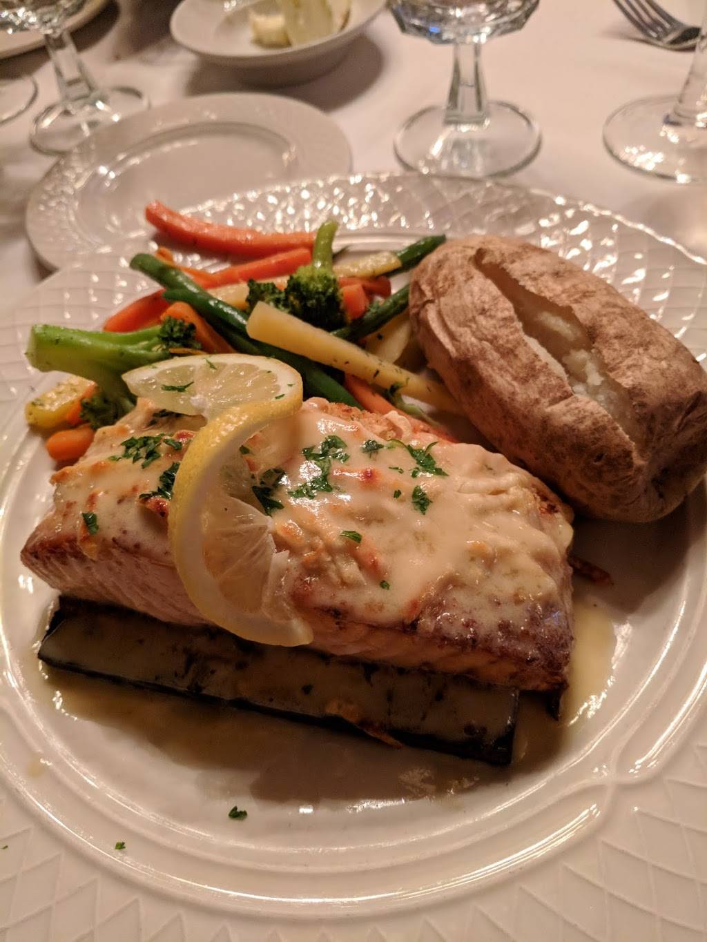 Irish Coffee Pub | restaurant | 131 Carleton Ave, East Islip, NY 11730, USA | 6312770007 OR +1 631-277-0007