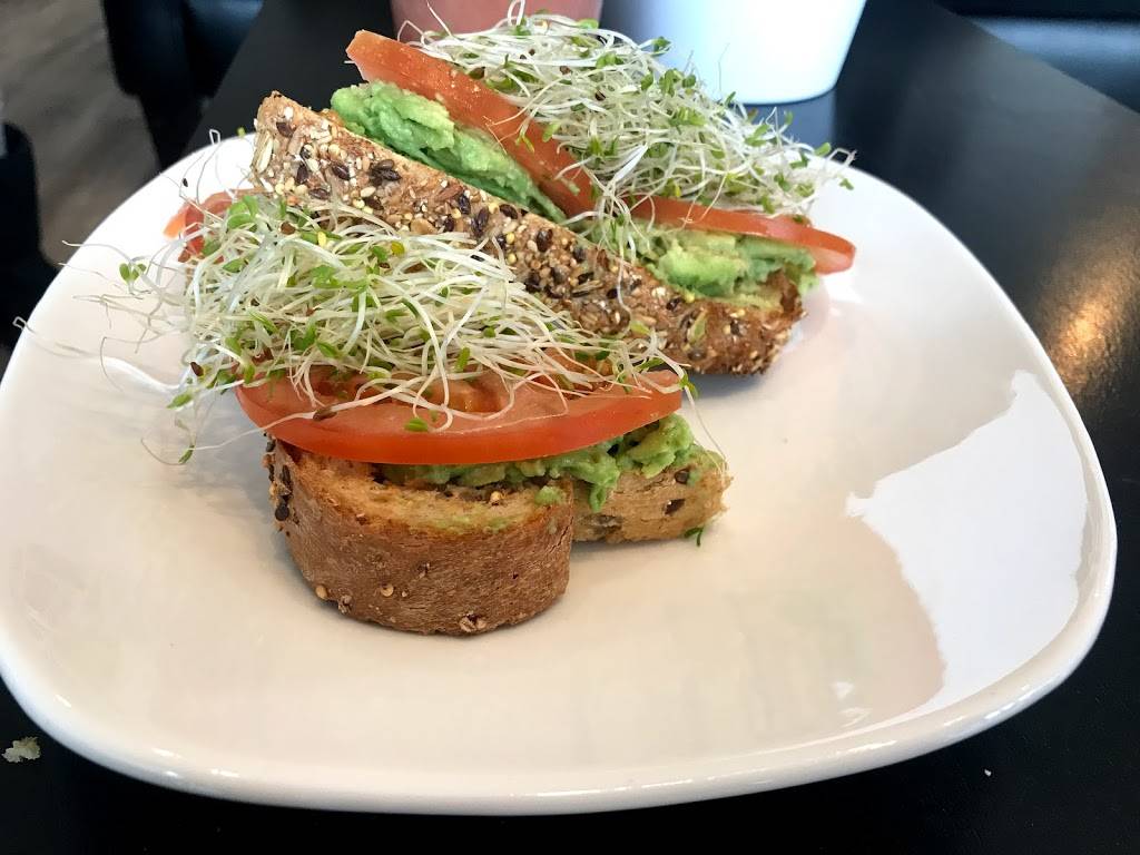 Buckeye Chocolate Café Bainbridge | cafe | 8555 Tanglewood Square, Bainbridge Township, OH 44023, USA | 4404686956 OR +1 440-468-6956