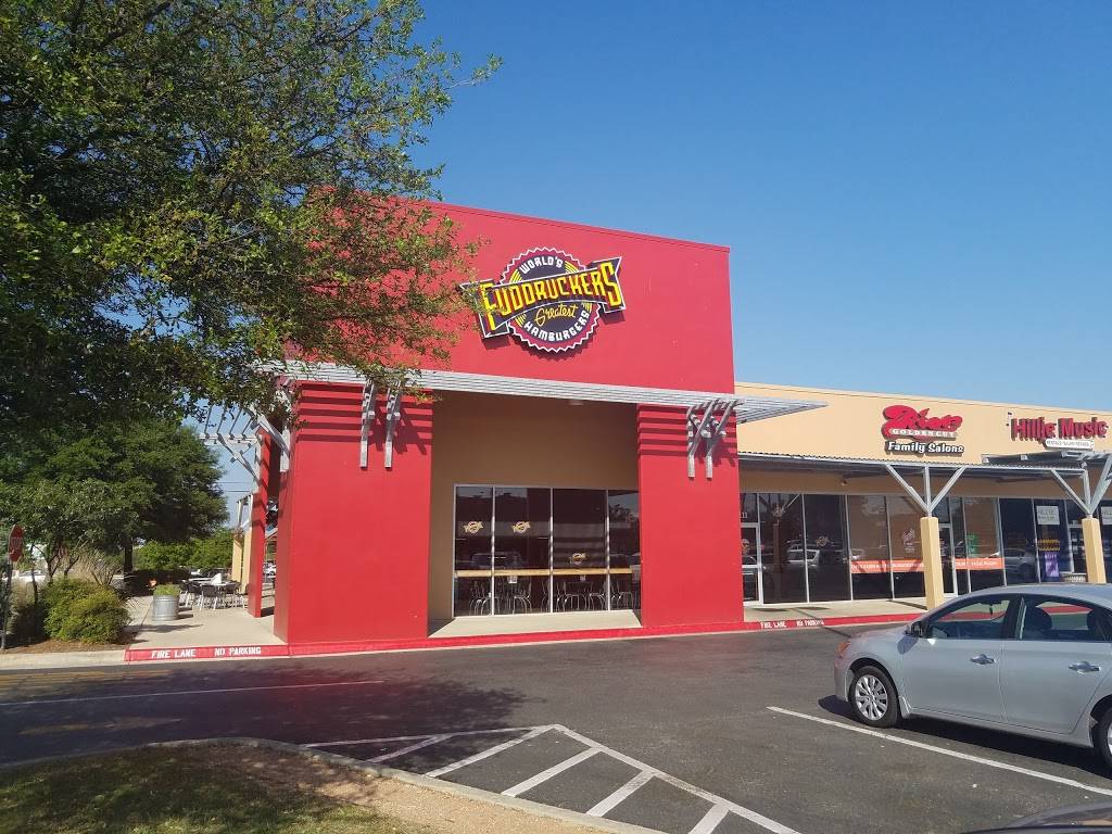 Fuddruckers | restaurant | 11654 Bandera Rd #112, San Antonio, TX 78250, USA | 2105563757 OR +1 210-556-3757