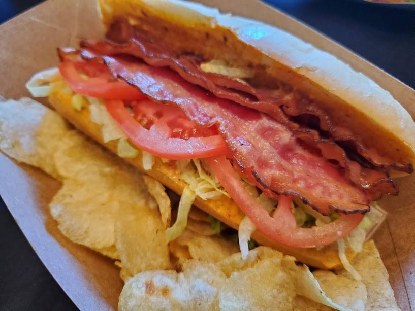 Trailyard Cafe | restaurant | 4203 Montdale Park Dr, Valparaiso, IN 46383, USA | 2194626000 OR +1 219-462-6000