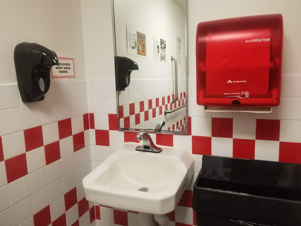 Five Guys | meal takeaway | 5319 Hwy 90 W, Mobile, AL 36582, USA | 2516610071 OR +1 251-661-0071