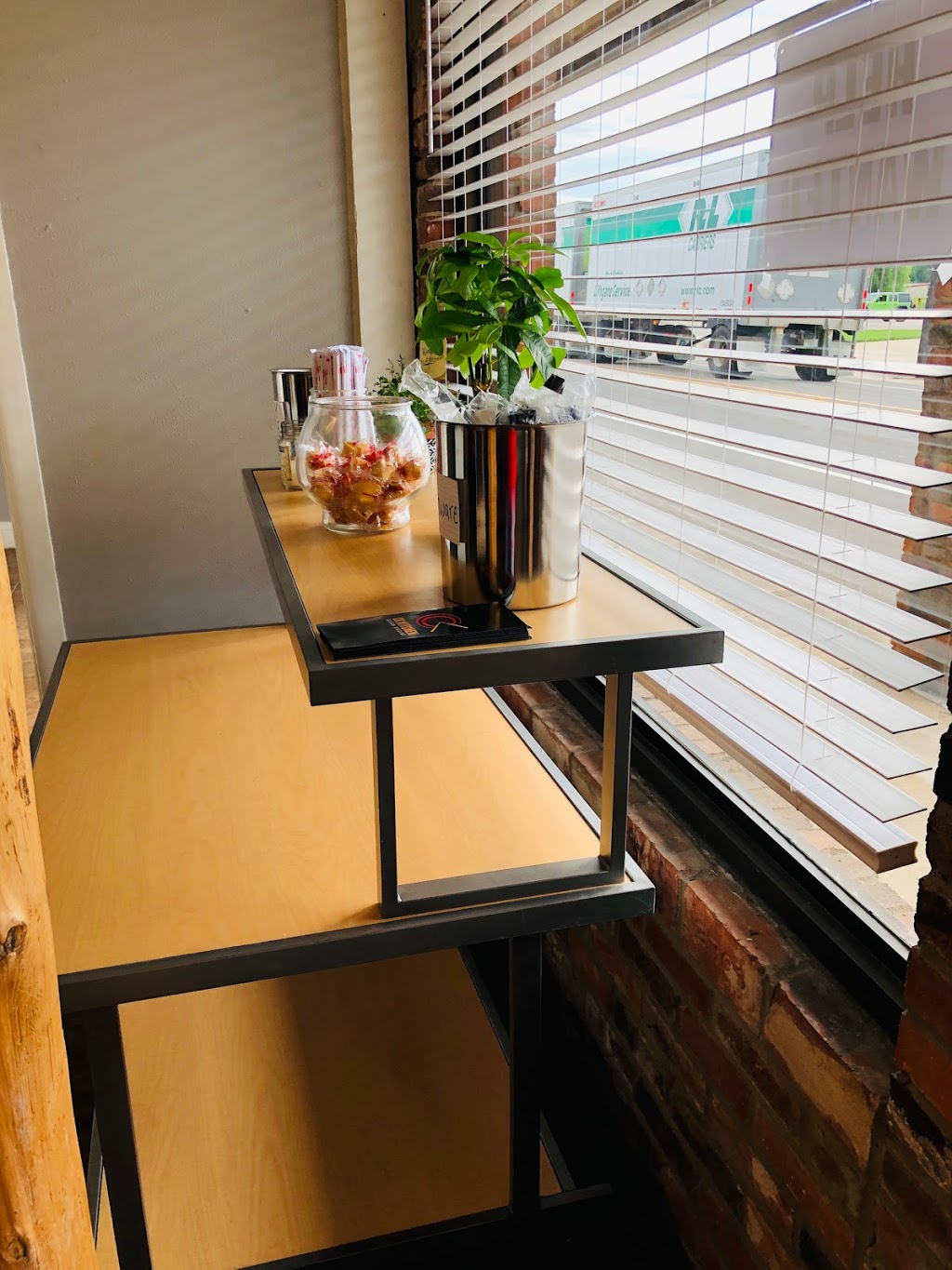 CK Kitchen | restaurant | 118 N Texas St, Emory, TX 75440, USA | 9039533663 OR +1 903-953-3663