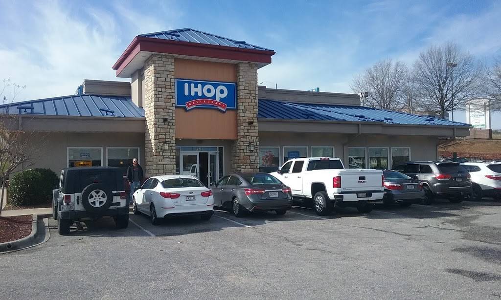 IHOP | restaurant | 5243 U.S. 280 Brook Highland, Plaza, Birmingham, AL 35242, USA | 2059914871 OR +1 205-991-4871