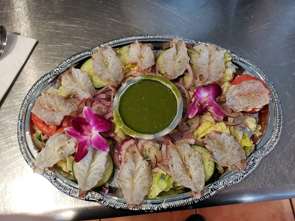 Lalo’s Mariscos and Pastas | restaurant | 4820 W Century Blvd, Inglewood, CA 90304, USA | 3104193067 OR +1 310-419-3067