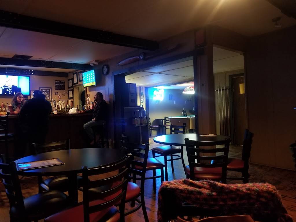 Whiskey Allys | restaurant | 12 Tighe Ave, Newburgh, NY 12550, USA | 8455642111 OR +1 845-564-2111