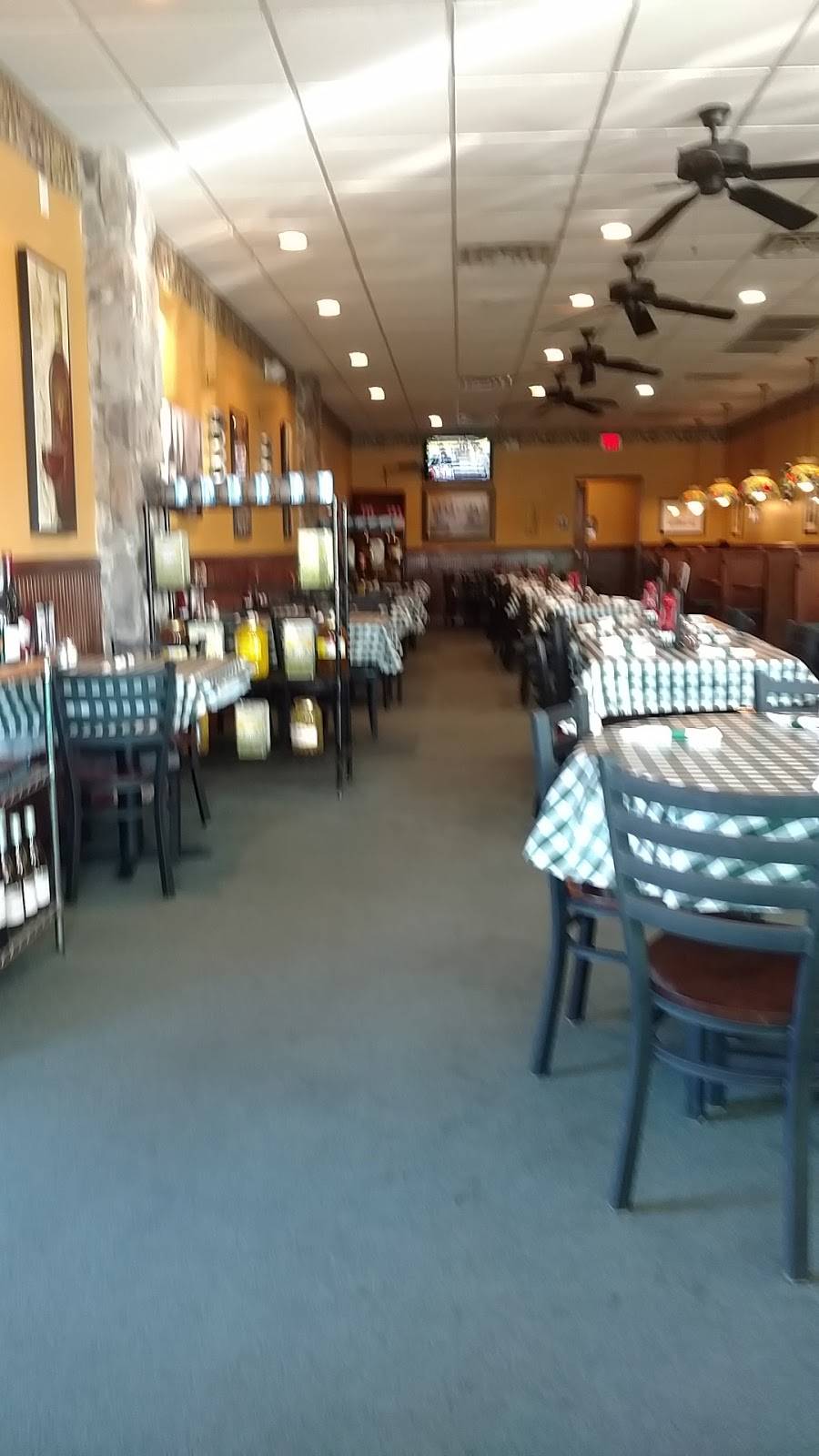 Vinnys Italian Grill & Pizzeria | restaurant | 5087, 11105 Leavells Rd, Fredericksburg, VA 22407, USA | 5407105517 OR +1 540-710-5517