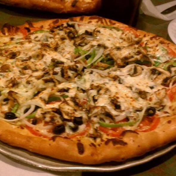 La Bella Pizza | meal delivery | 102 N Maple Ave, Ridgewood, NJ 07450, USA | 2016520444 OR +1 201-652-0444