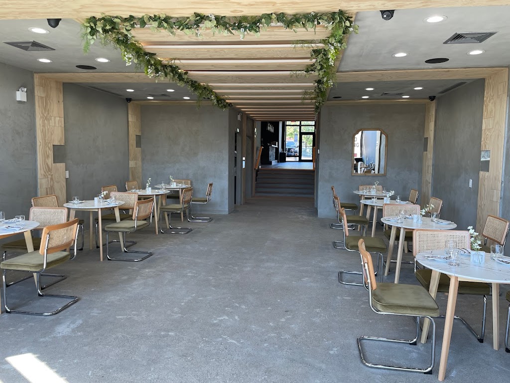 Signal | restaurant | 162-15 Depot Rd, Queens, NY 11358, USA | 9175227808 OR +1 917-522-7808