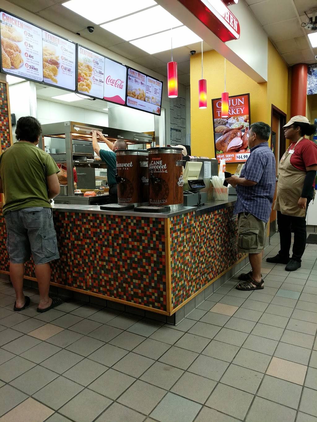 Popeyes Louisiana Kitchen | restaurant | 25336 Madison Ave, Murrieta, CA 92562, USA | 9513041331 OR +1 951-304-1331