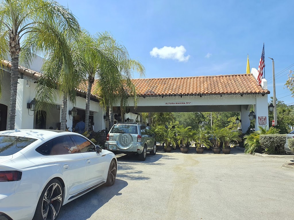 Mondongos Restaurante | restaurant | 3500 NW 87th Ave, Doral, FL 33172, USA | 3057184977 OR +1 305-718-4977