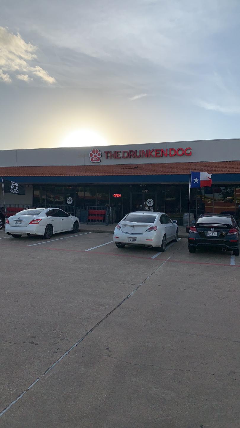 The Drunken Dog | restaurant | 13245 Jones Rd, Houston, TX 77070, USA | 8328694941 OR +1 832-869-4941