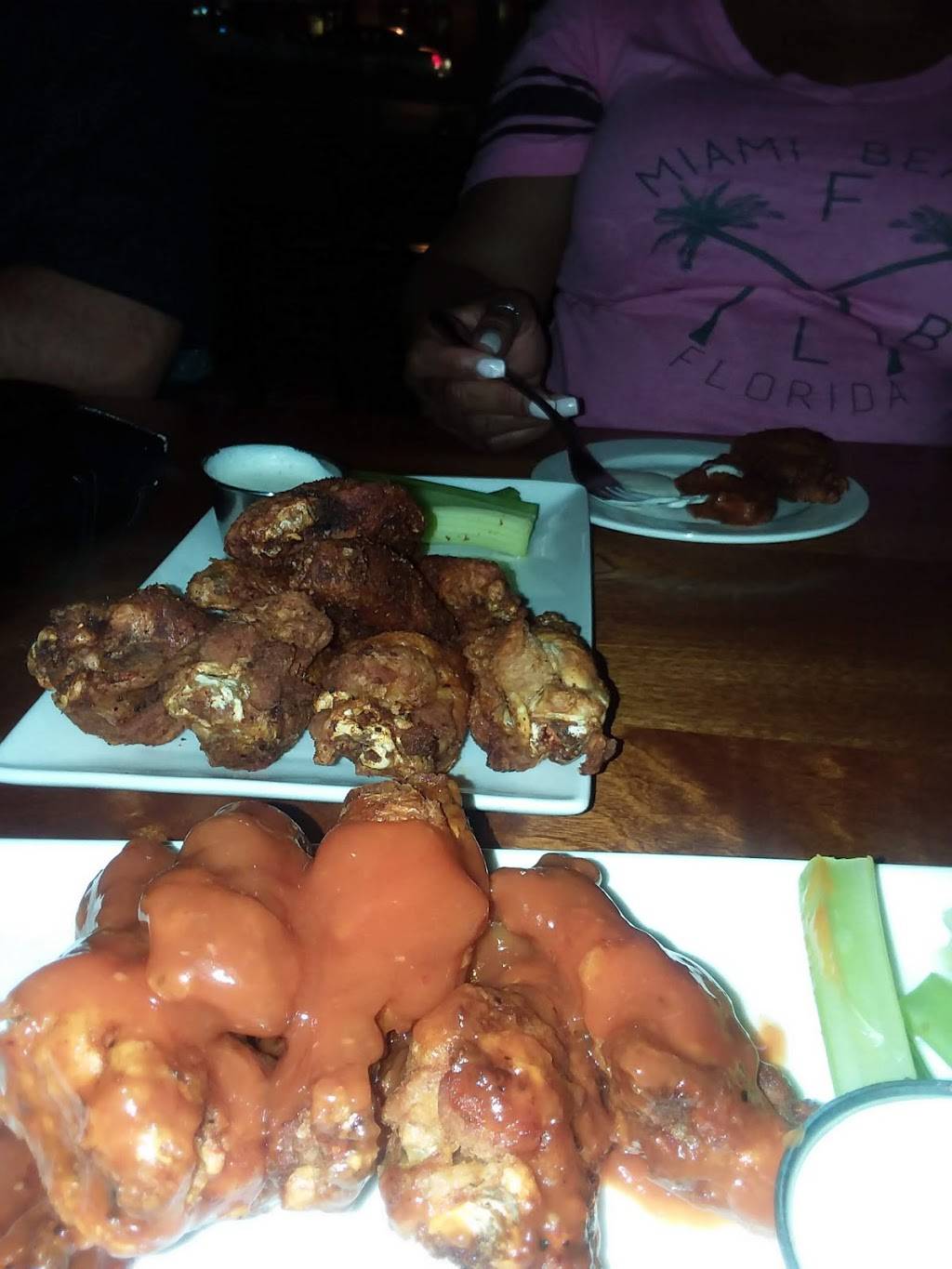 Red Star | restaurant | 112 E 116th St, New York, NY 10029, USA | 2128608883 OR +1 212-860-8883