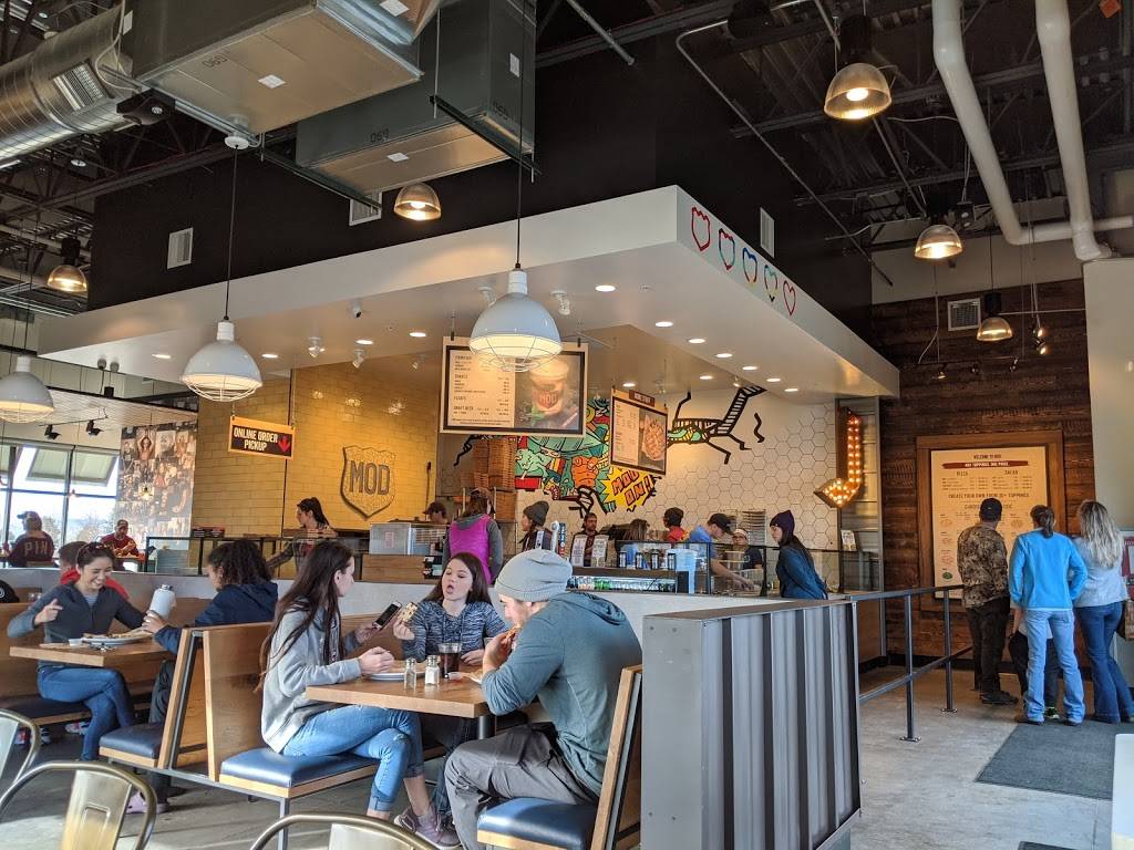 MOD Pizza | restaurant | 4938 Thompson Pkwy, Johnstown, CO 80534, USA | 9706673762 OR +1 970-667-3762