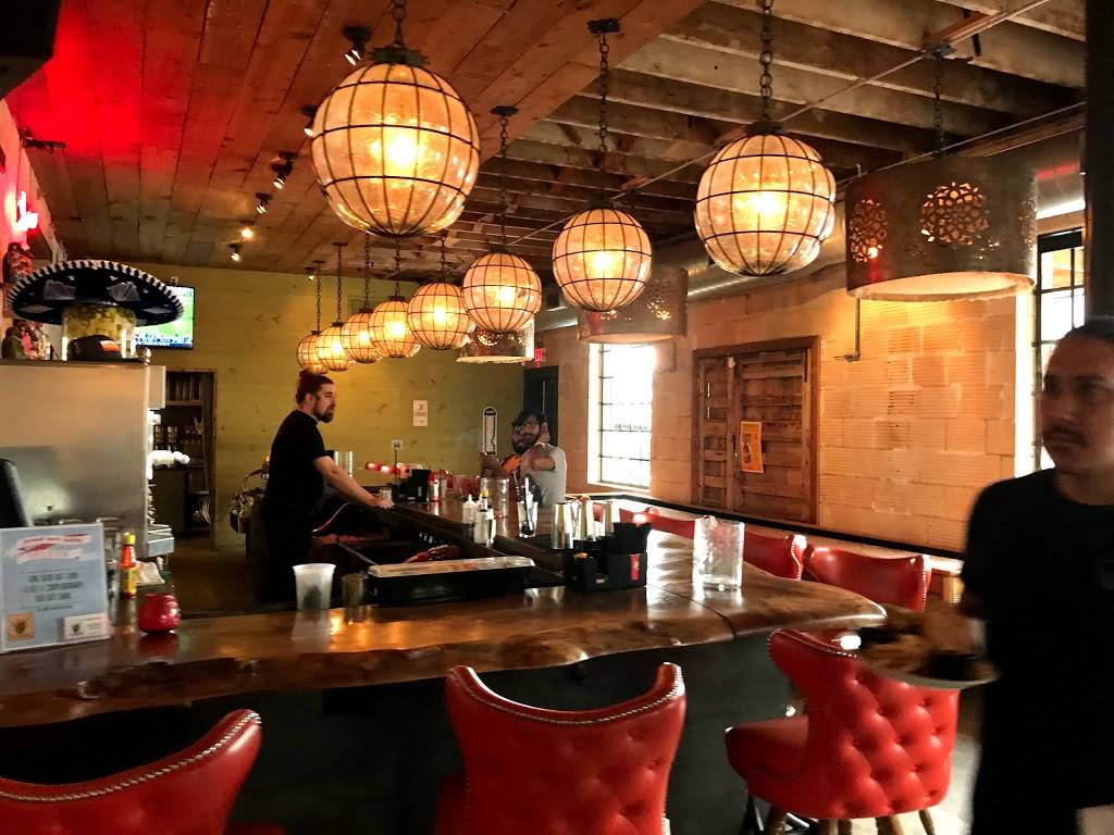 La Grange | restaurant | 2517 Ralph St, Houston, TX 77006, USA | 8329624745 OR +1 832-962-4745