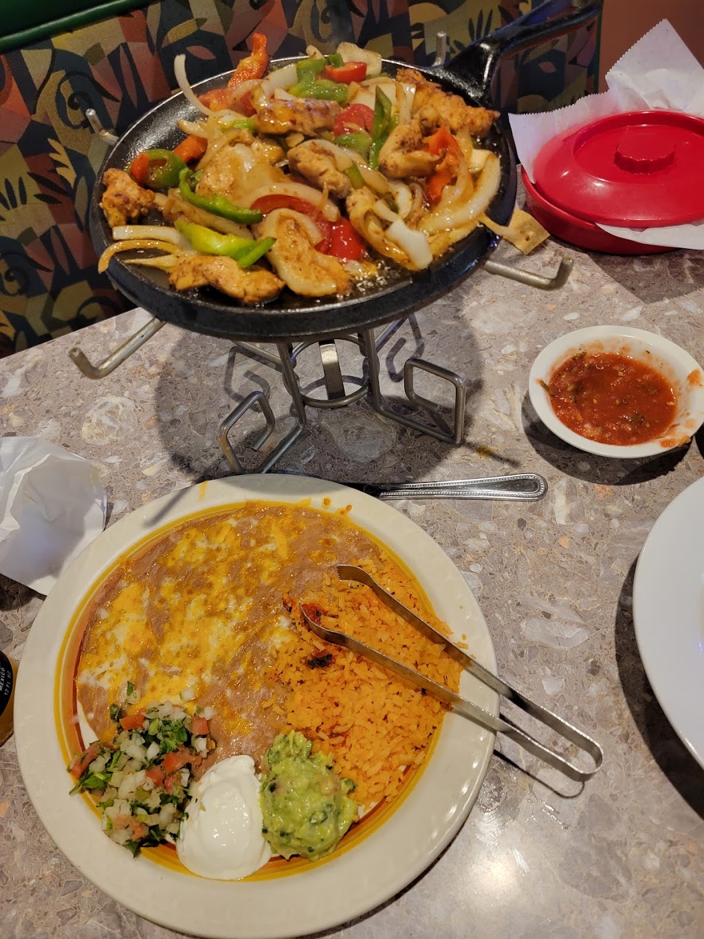 CHICHOS | restaurant | 21510 Bear Valley Rd Ste L1-3B, Apple Valley, CA 92308, USA | 7608107341 OR +1 760-810-7341