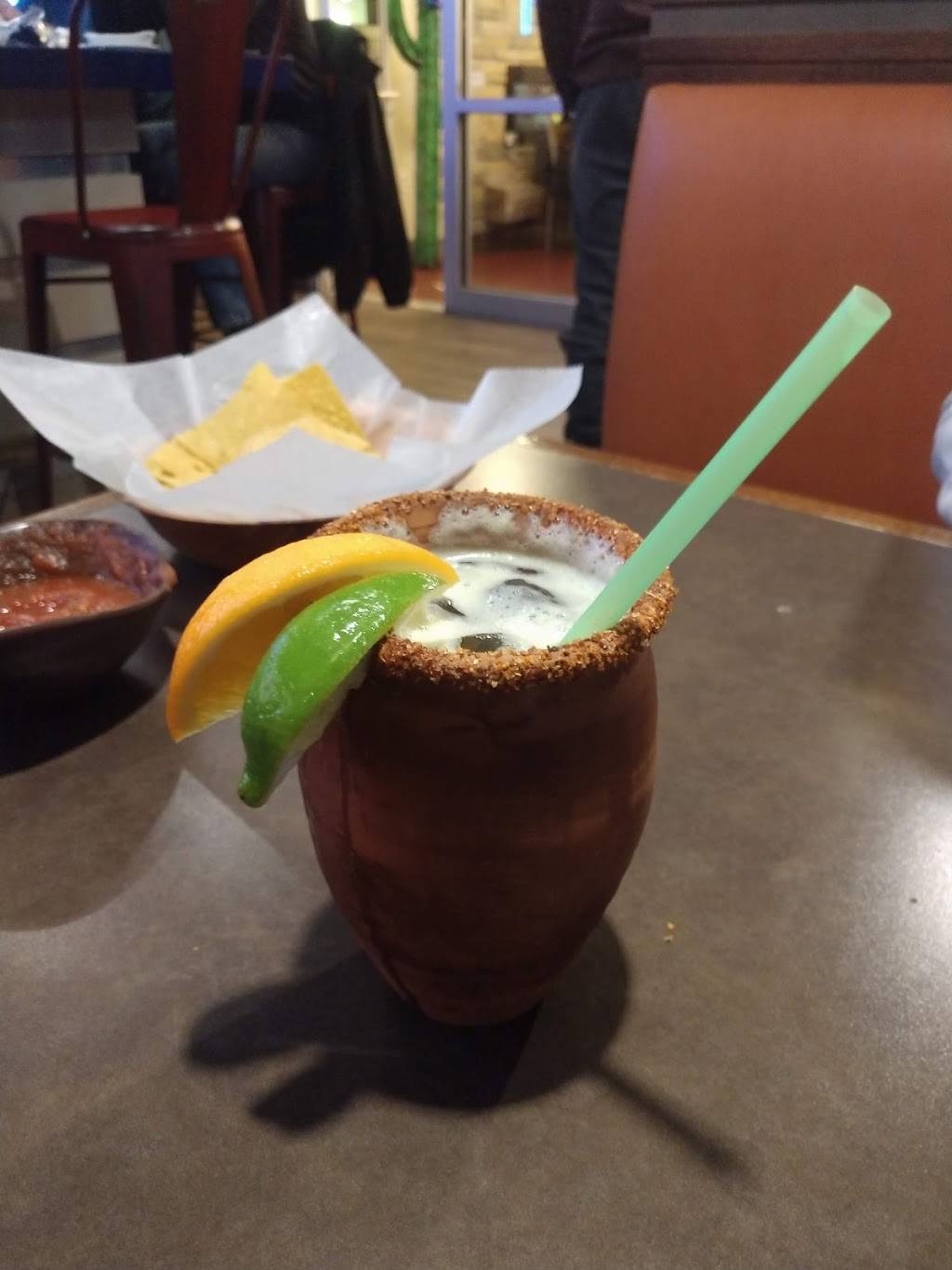 Dos coronas | restaurant | 419 W Aurora Rd J, Northfield, OH 44067, USA | 3309080044 OR +1 330-908-0044