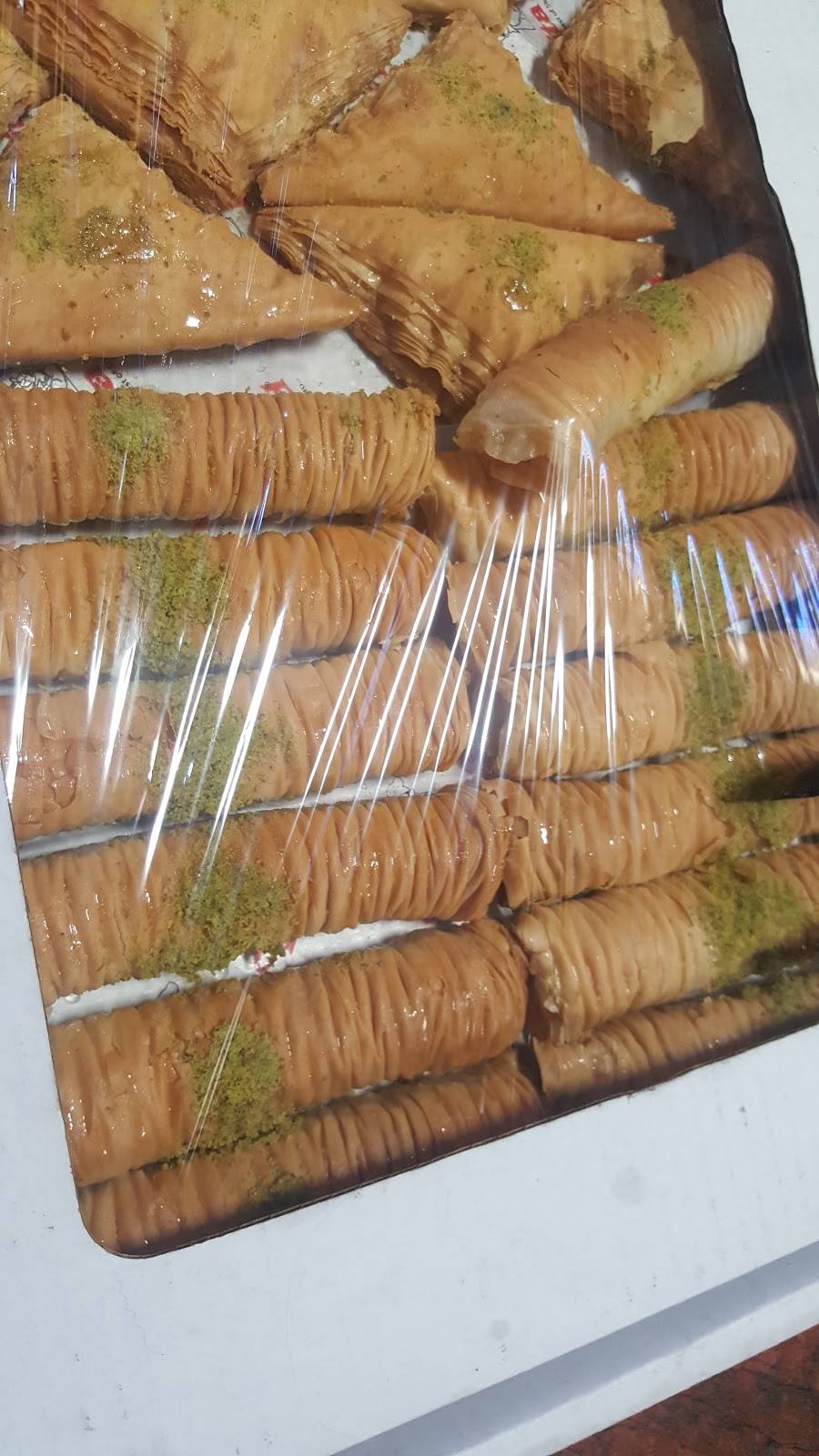 Pita Land | restaurant | 407B Bloor St E, Toronto, ON M4W 1H7, Canada | 6473517482 OR +1 647-351-7482