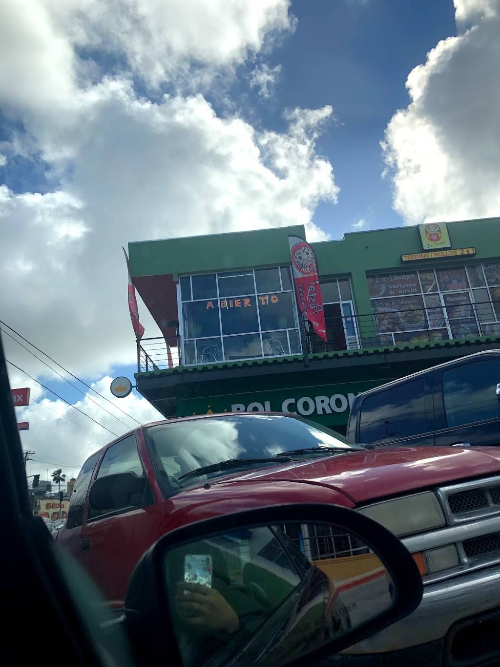 La Postal Sushi | restaurant | Bulevar Dr Gustavo Aubanel Vallejo 6715, El Rubi, 22626 Tijuana, B.C., Mexico | 016642072609 OR +52 664 207 2609