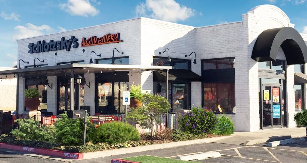 Schlotzskys Austin Eatery | bakery | 2508 S Country Club Rd, El Reno, OK 73036, USA | 4052627235 OR +1 405-262-7235