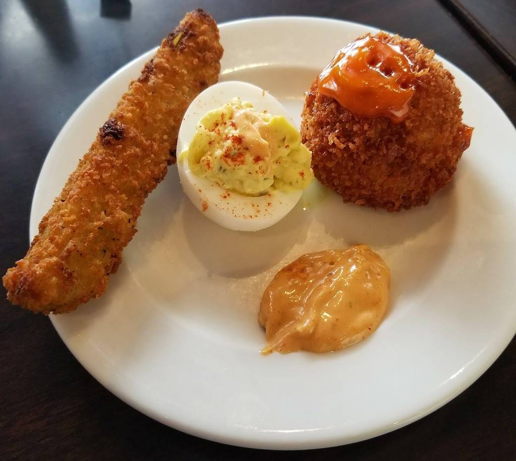 Bistro 555 | restaurant | 1200 St Antoine, Detroit, MI 48226, USA | 3133097408 OR +1 313-309-7408