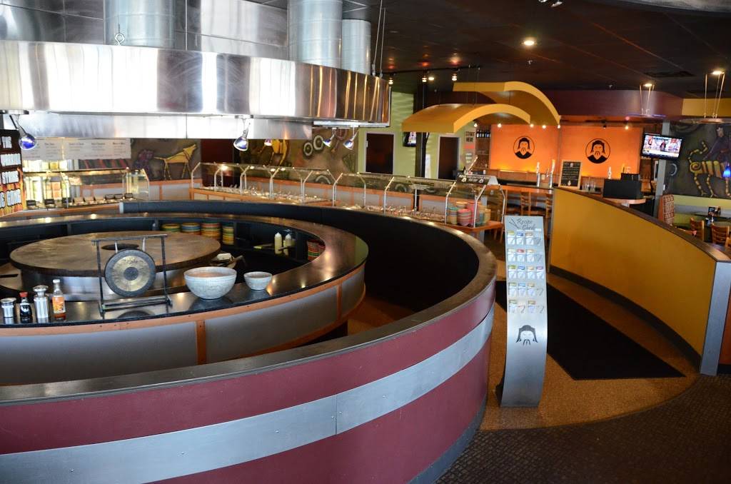 HuHot Mongolian Grill | restaurant | 3805 Oakwood Mall Dr, Eau Claire, WI 54701, USA | 7158342222 OR +1 715-834-2222