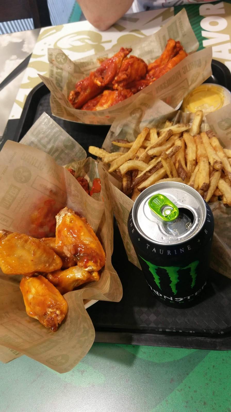 Wingstop | restaurant | 1578 Hillman St, Tulare, CA 93274, USA | 5593667639 OR +1 559-366-7639