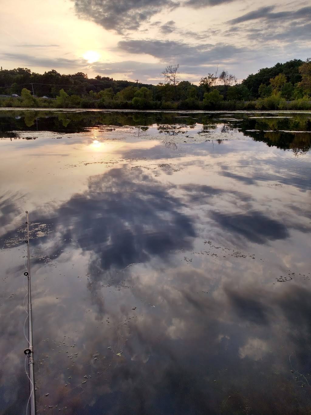 Lakeside Club | restaurant | 10 Old Wildwood Rd, Mahtomedi, MN 55115, USA | 6517774097 OR +1 651-777-4097