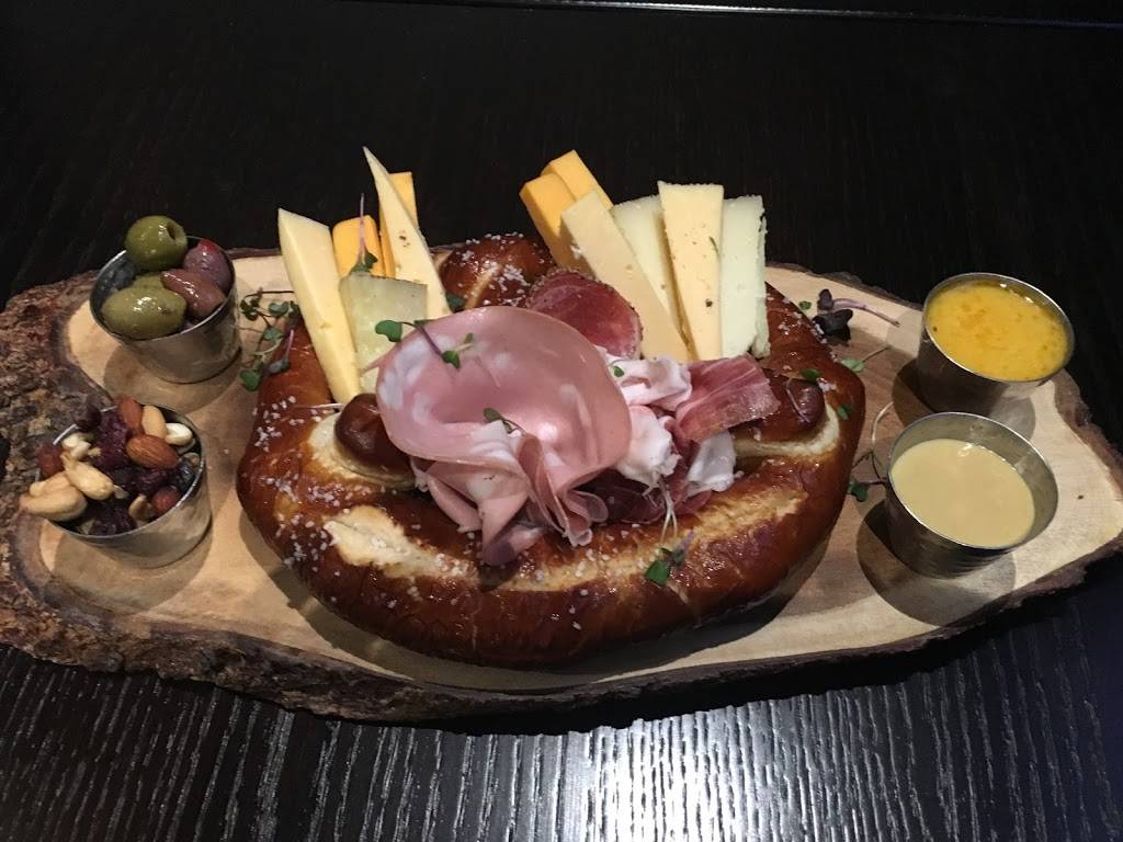 BottleTaps | restaurant | 3020 Bernal Ave Suite 160, Pleasanton, CA 94566, USA | 9253998322 OR +1 925-399-8322