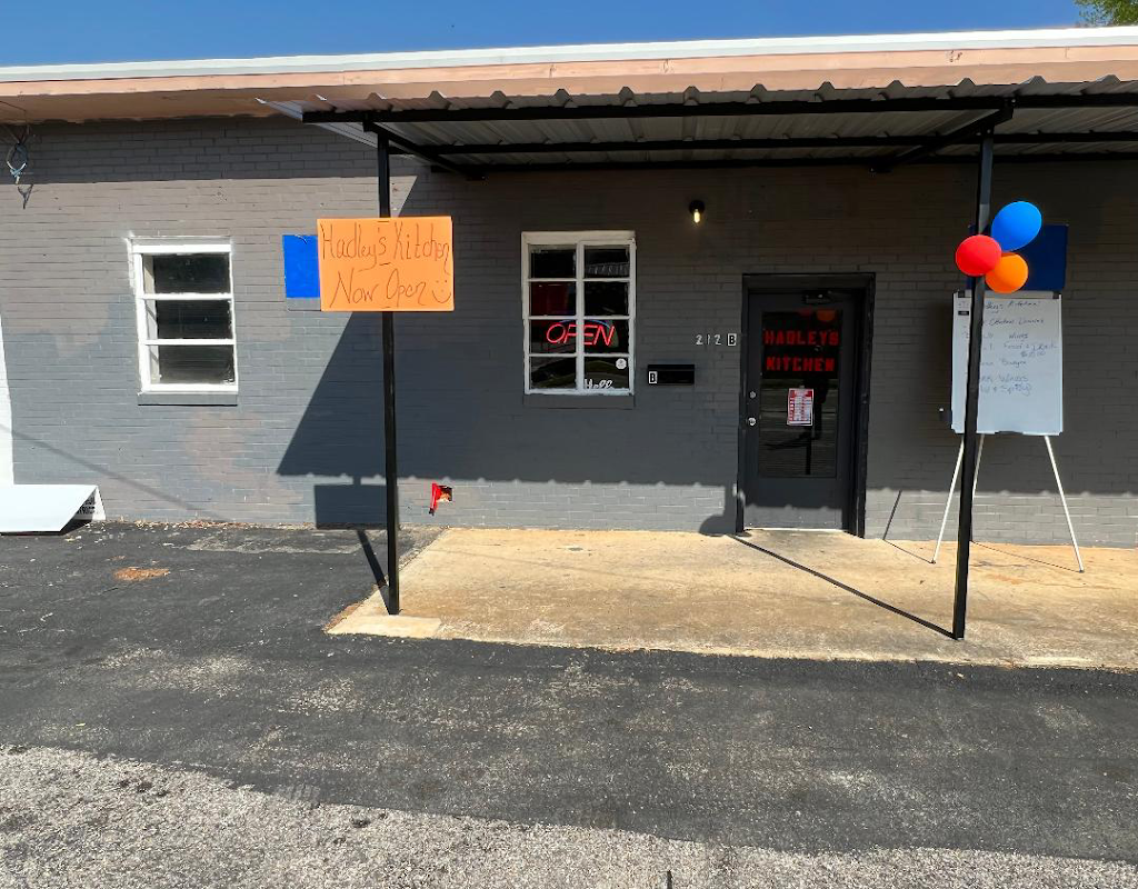 Hadleys Kitchen | restaurant | 212 N Broadway St # B, Ashford, AL 36312, USA | 2294030648 OR +1 229-403-0648