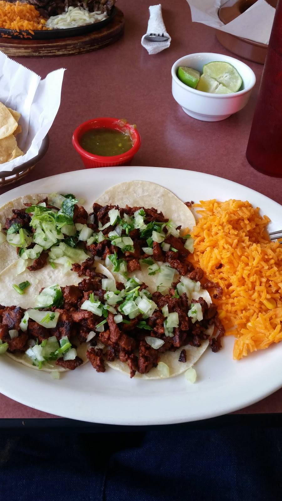 Las Vaqueras | restaurant | 1524 New York Ave, Arlington, TX 76010, USA | 6823217041 OR +1 682-321-7041