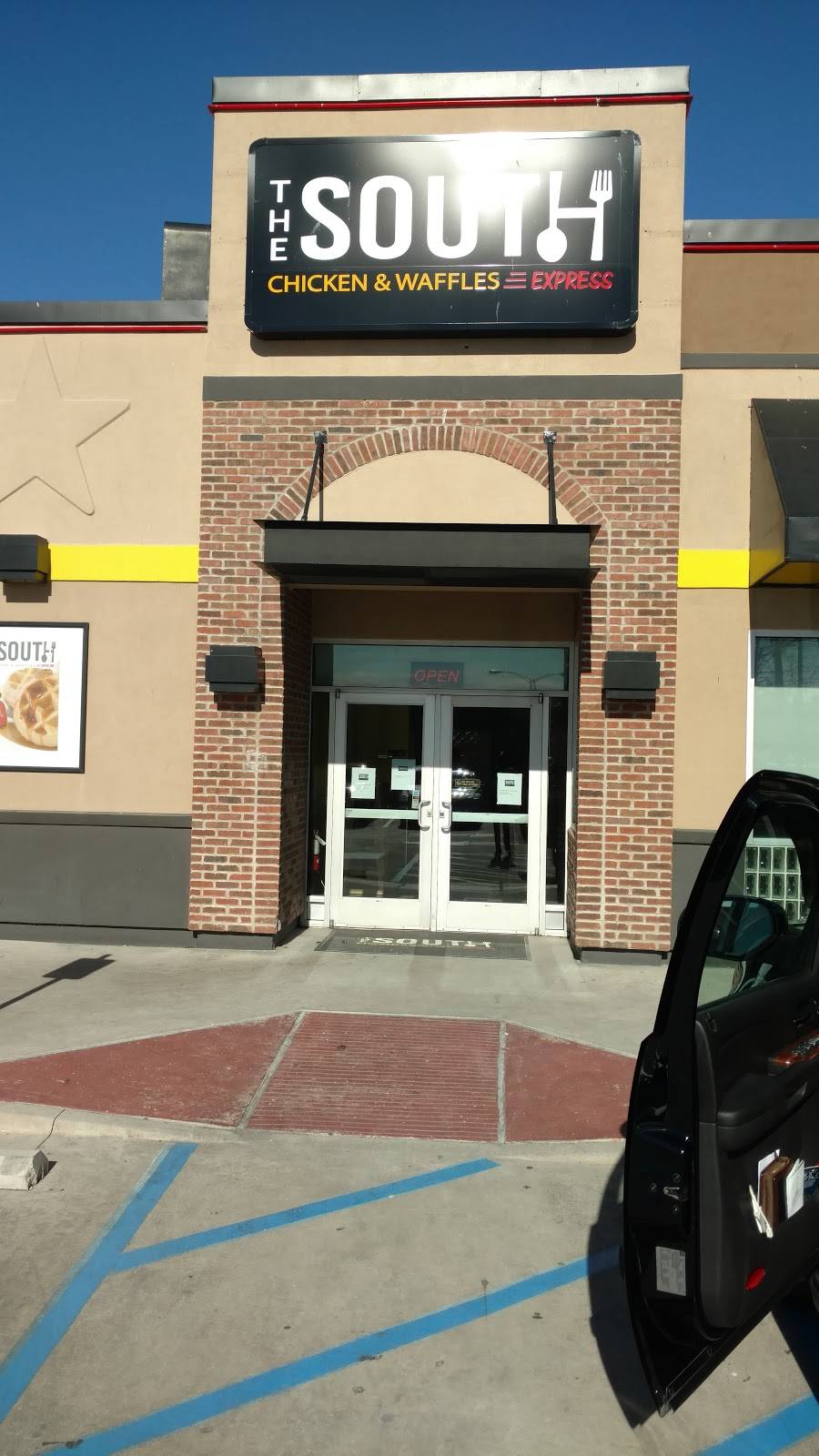 The South Chicken & Waffles Express | restaurant | 13980 Nacogdoches Rd, San Antonio, TX 78217, USA | 2102570018 OR +1 210-257-0018