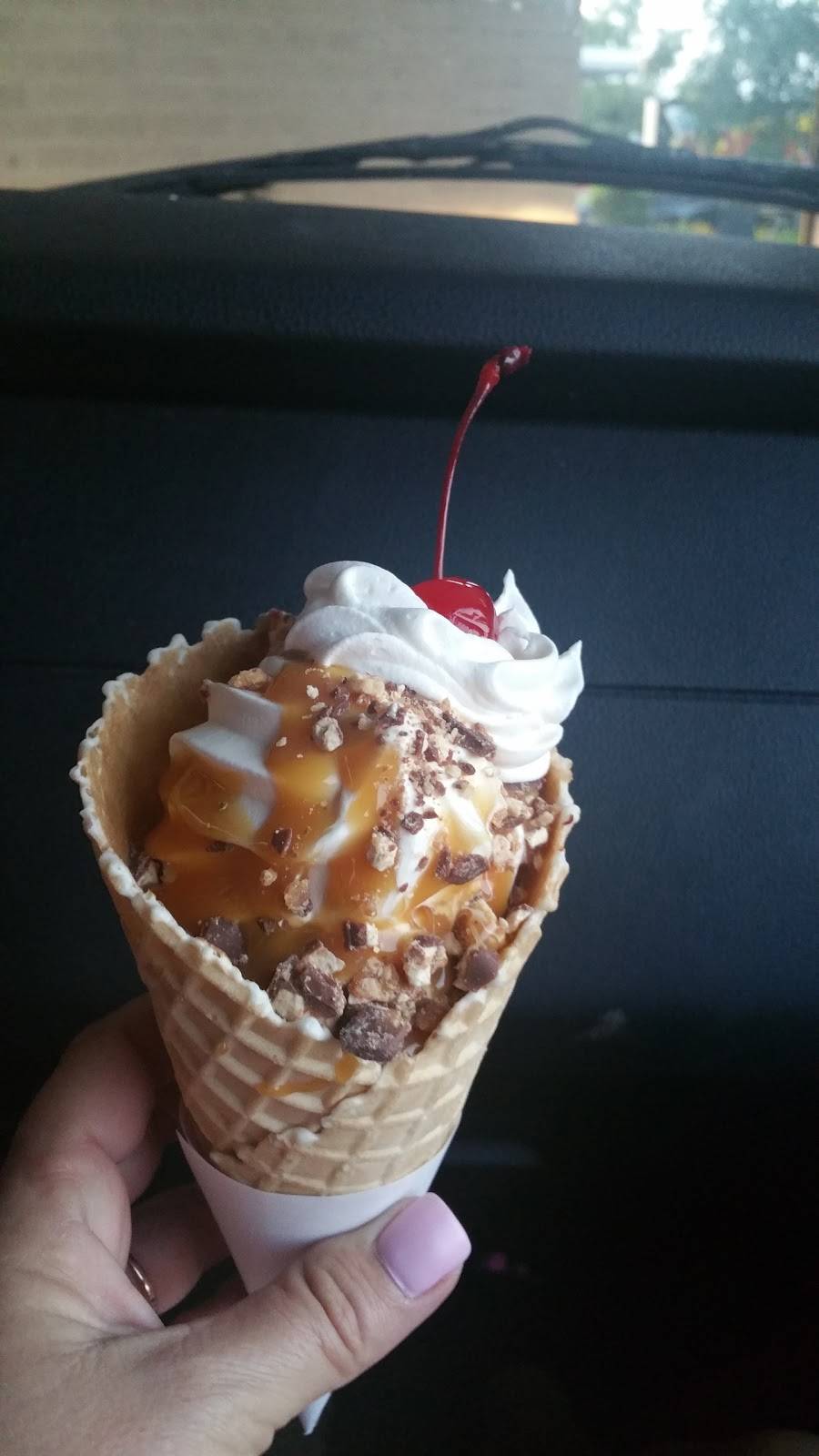 Sonic Drive-In | restaurant | 6219 Wesley St, Greenville, TX 75402, USA | 9034552109 OR +1 903-455-2109