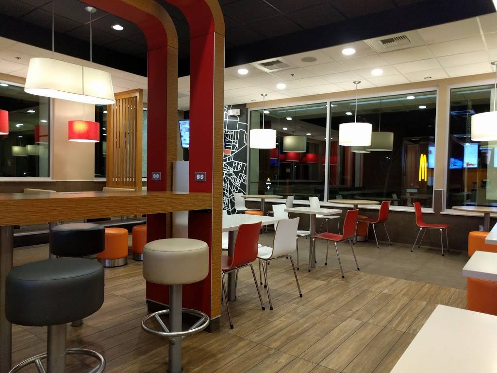 McDonalds | cafe | 501 El Camino Real, Greenfield, CA 93927, USA | 8316745675 OR +1 831-674-5675