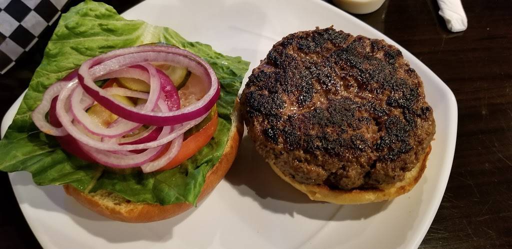 BrewTown Burgers | restaurant | 19255 N Dale Mabry Hwy, Lutz, FL 33548, USA | 8139297729 OR +1 813-929-7729