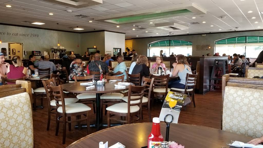 Lincoln Square Pancake House Meridian | restaurant | 2330 N Meridian St, Indianapolis, IN 46208, USA | 3176025040 OR +1 317-602-5040