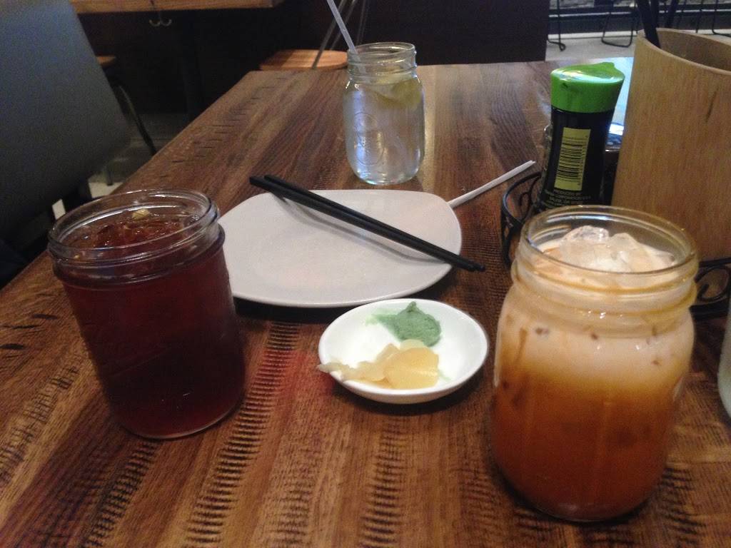 BoatHouse Asian Noodles Quick Serve | restaurant | 630 Park Ct, Rohnert Park, CA 94928, USA | 7075857625 OR +1 707-585-7625