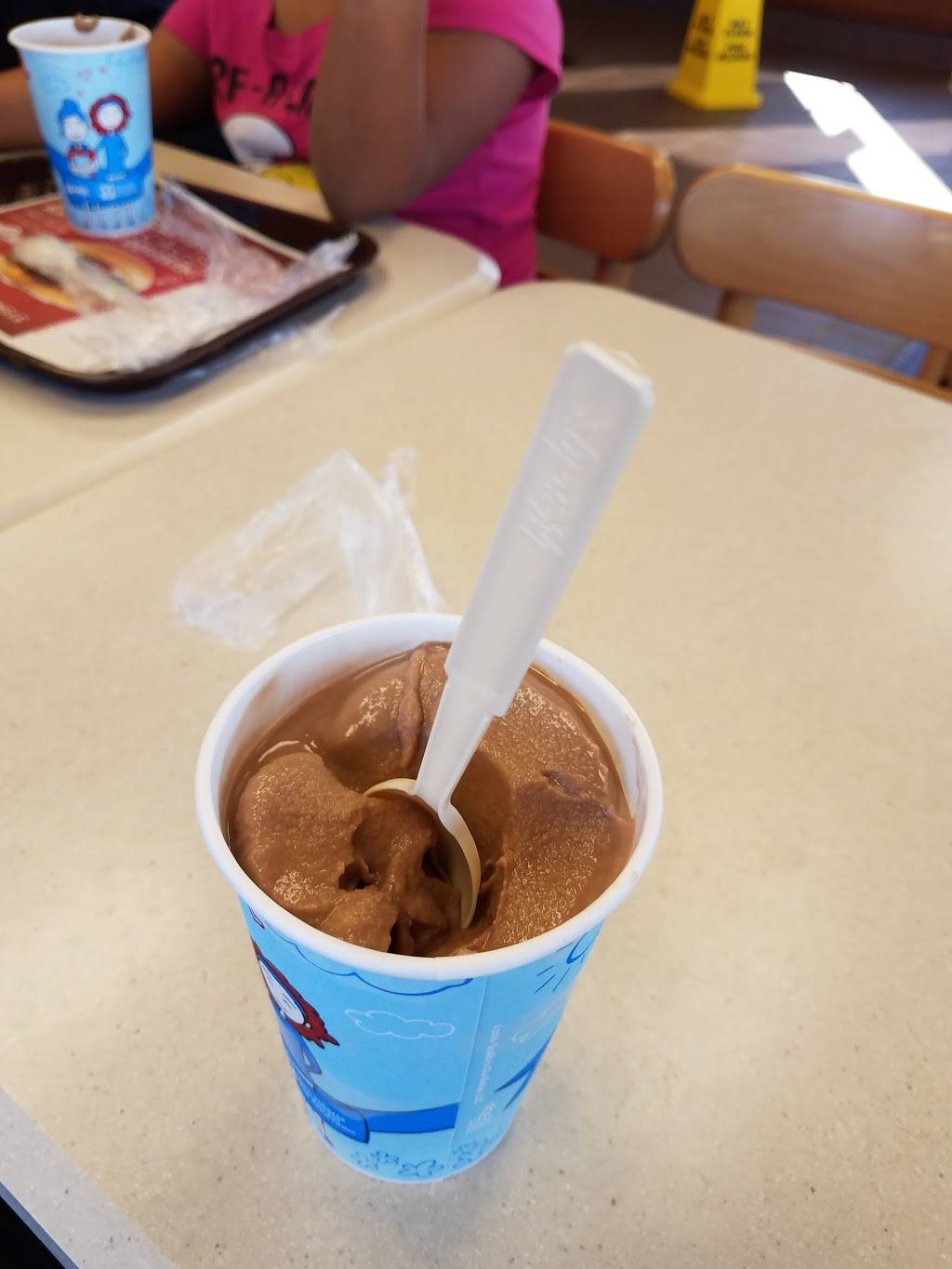 Wendys | restaurant | 6824 Lincoln Hwy, Fort Wayne, IN 46803, USA | 2604931106 OR +1 260-493-1106