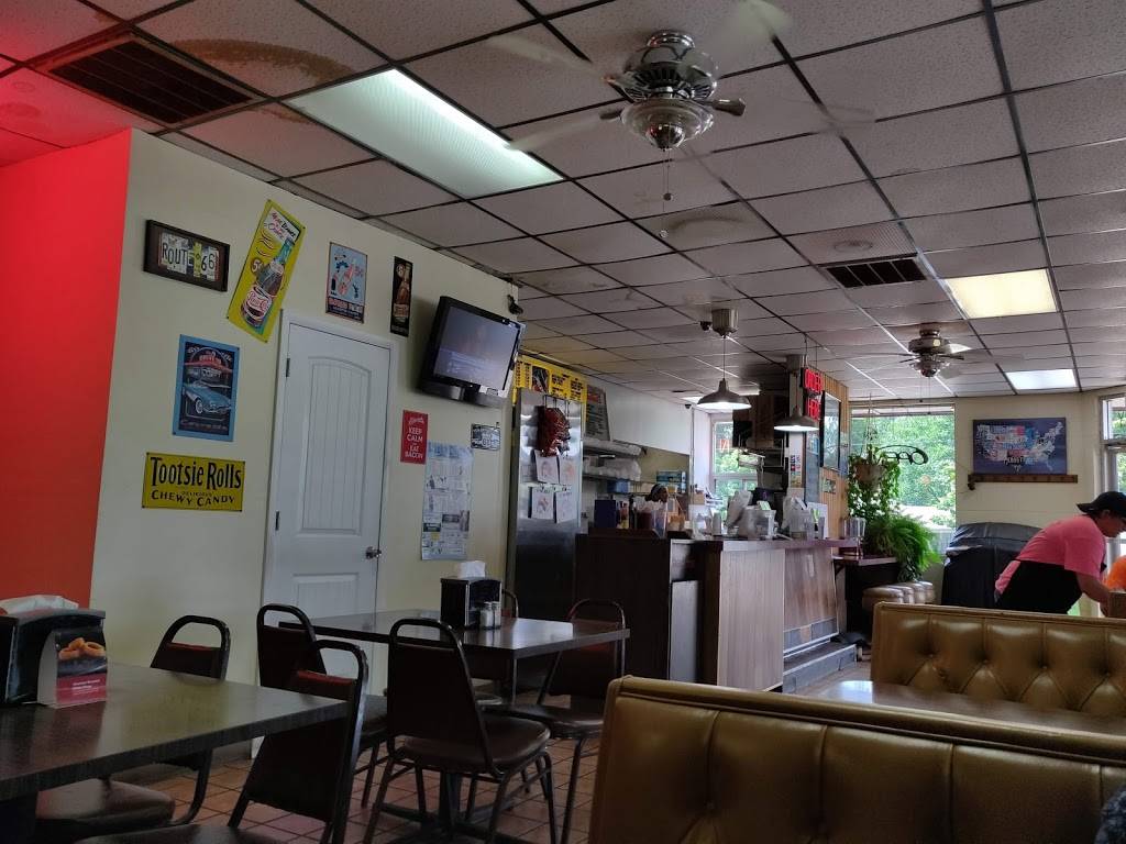 Burgers N More | restaurant | 902 S Hickory St, Sapulpa, OK 74066, USA | 9182247770 OR +1 918-224-7770