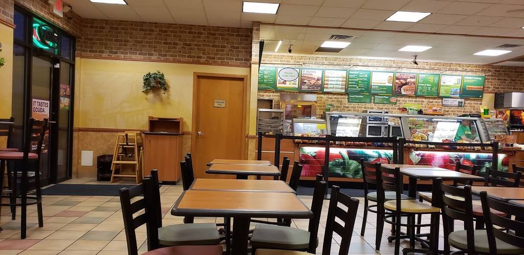 Subway | restaurant | 300 E Bridge St, Wausau, WI 54403, USA | 7158492323 OR +1 715-849-2323