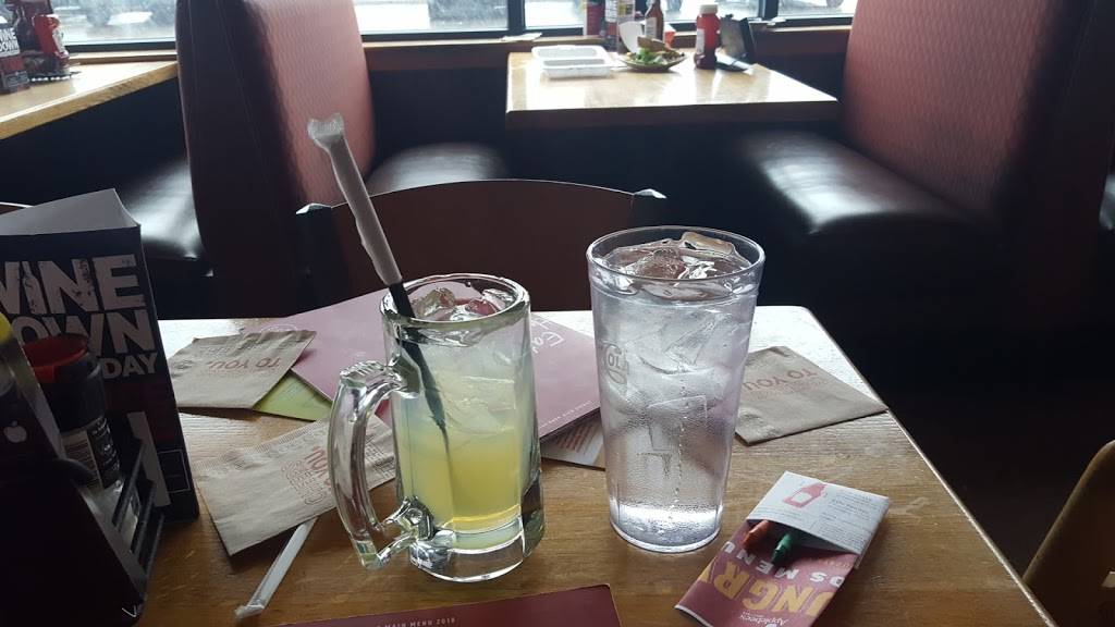 Applebees Grill + Bar | restaurant | 340 E Fairmount Ave, Lakewood, NY 14750, USA | 7167633500 OR +1 716-763-3500