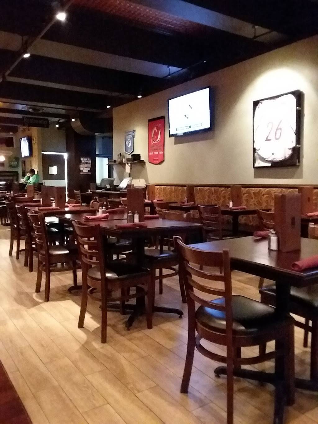 Edison Ale House | restaurant | 51 Edison Pl, Newark, NJ 07102, USA | 9736435560 OR +1 973-643-5560