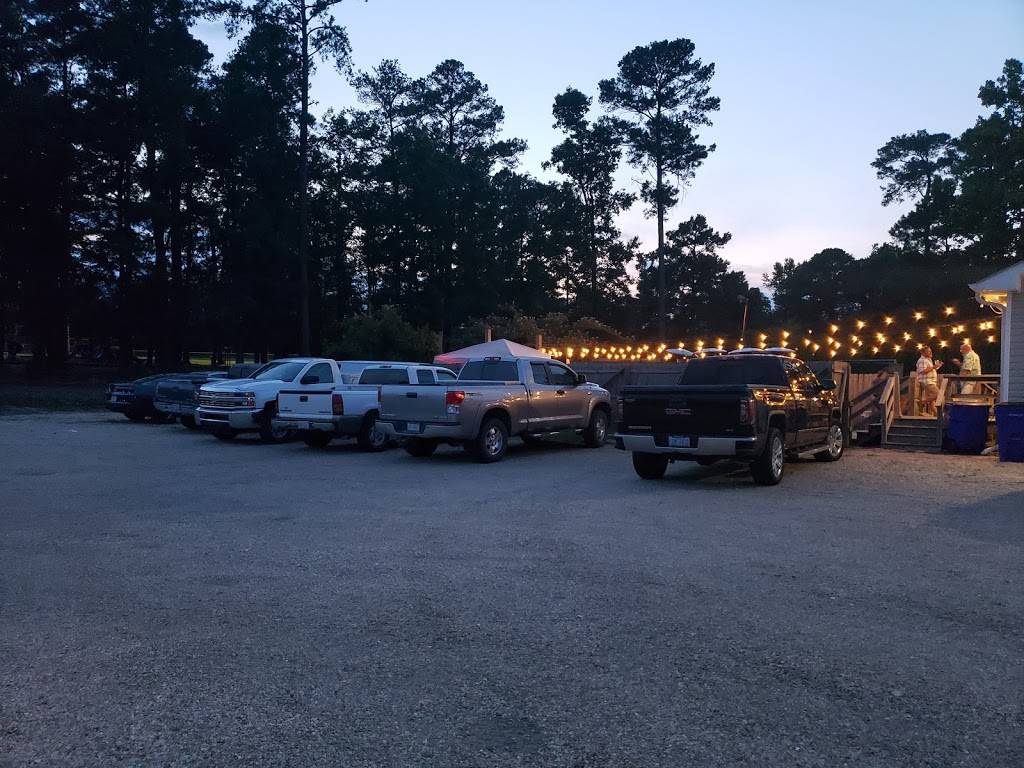 Parkside Sports Grille | restaurant | 521 Clinton St, Newton Grove, NC 28366, USA | 9105946500 OR +1 910-594-6500