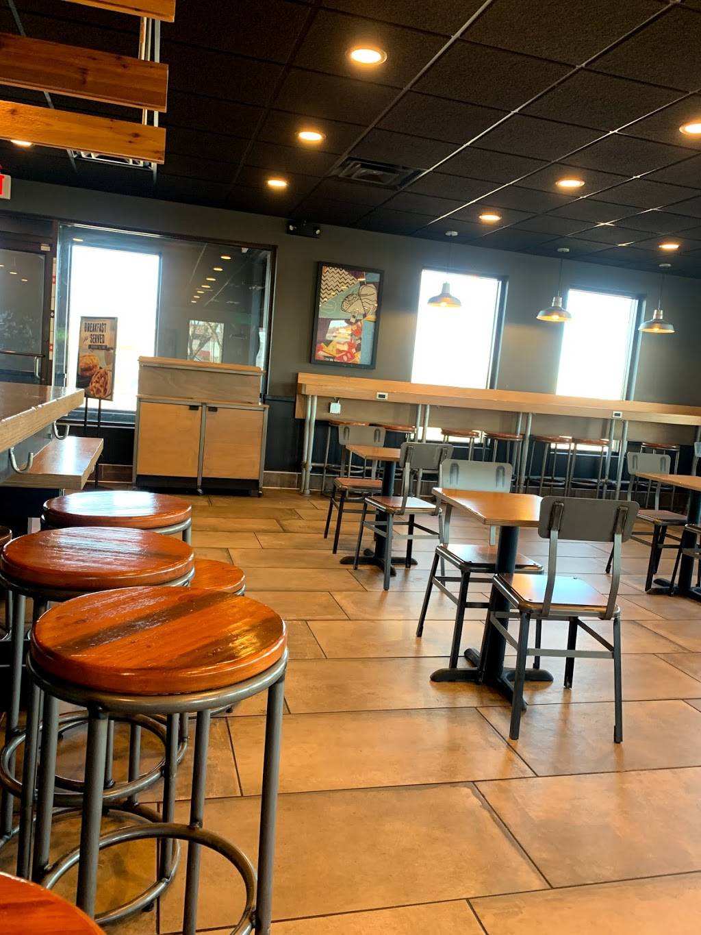 Taco Bell | meal takeaway | 12420 St Charles Rock Rd, Bridgeton, MO 63044, USA | 3147701618 OR +1 314-770-1618