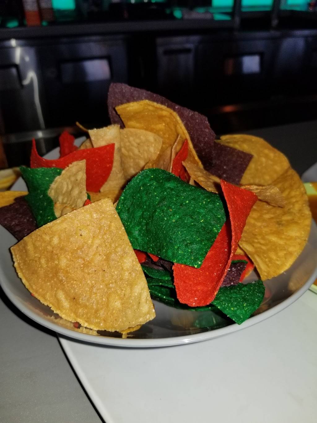 39 Poolside Bar & Grill | restaurant | 9700 Pointe Plaza Ave, Orlando, FL 32819, USA | 4079969700 OR +1 407-996-9700