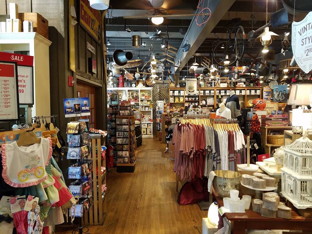 Cracker Barrel Old Country Store | restaurant | 4700 Portsmouth Blvd, Chesapeake, VA 23321, USA | 7574053890 OR +1 757-405-3890