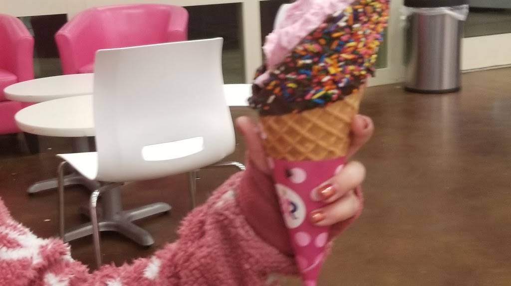 Baskin-Robbins | restaurant | 485 S Watson Rd, Buckeye, AZ 85326, USA | 6233864727 OR +1 623-386-4727