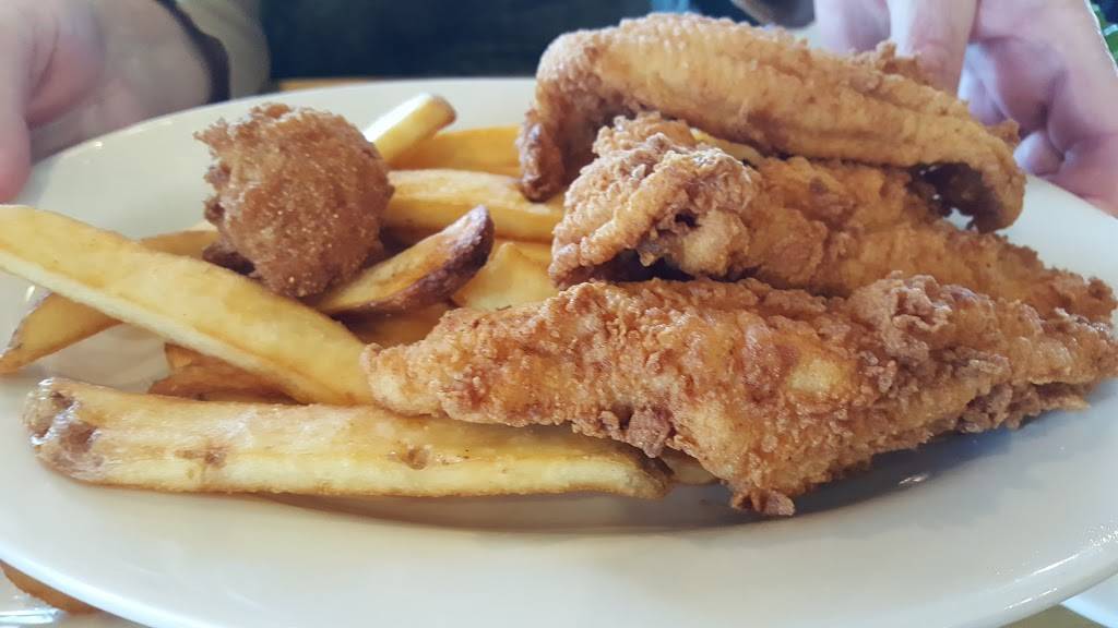 Chapmans Restaurant | restaurant | 10321 Chapman Hwy, Seymour, TN 37865, USA | 8655771700 OR +1 865-577-1700