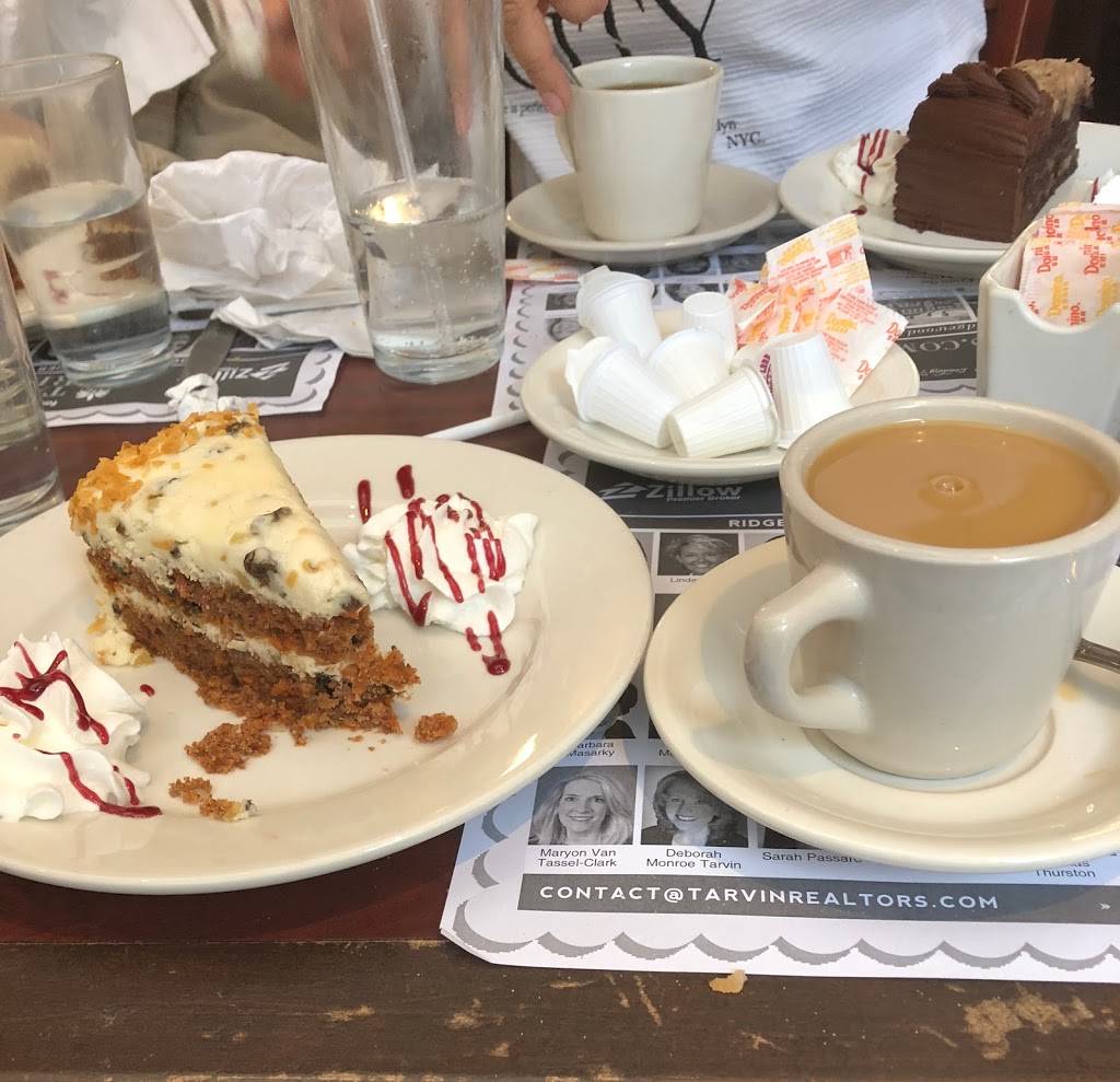 Daily Treat Restaurant | restaurant | 177 E Ridgewood Ave, Ridgewood, NJ 07450, USA | 2016529113 OR +1 201-652-9113