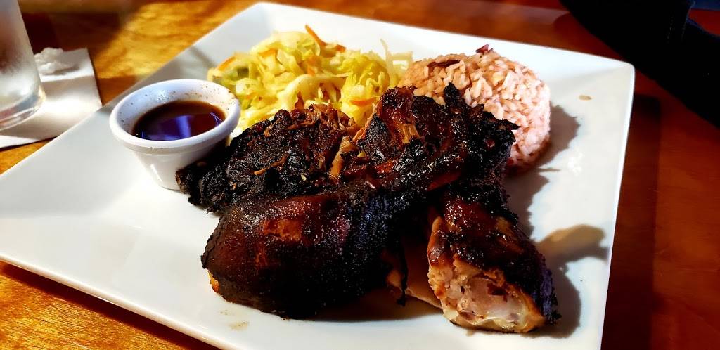 The Island Spot | restaurant | 2661 Midway Rd #105, Carrollton, TX 75006, USA | 9724477000 OR +1 972-447-7000